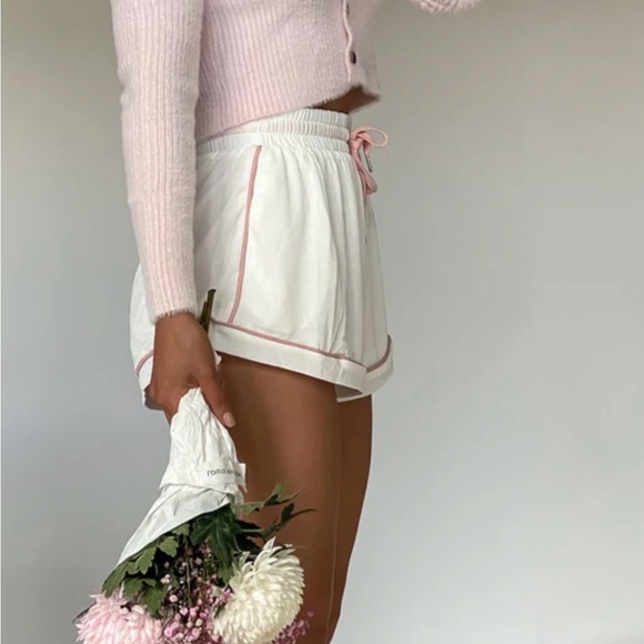 NWT 🌸 Princess Polly fuzzy cropped pink cardigan - Picture 4 of 7